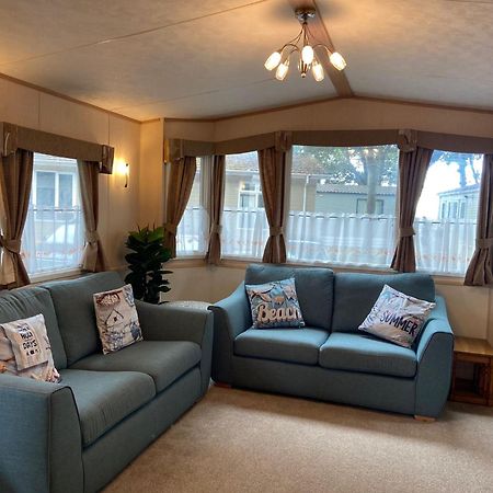 Mudeford Beach Lodge Extérieur photo