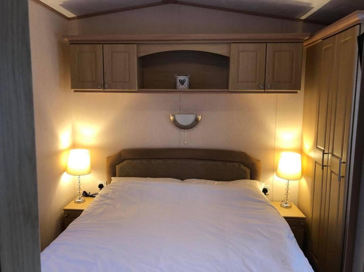 Mudeford Beach Lodge Extérieur photo