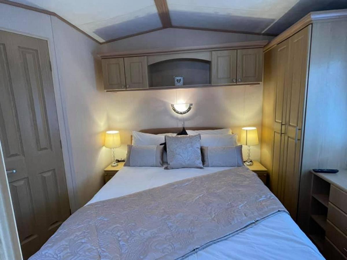 Mudeford Beach Lodge Extérieur photo