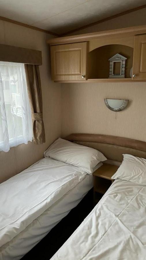 Mudeford Beach Lodge Extérieur photo