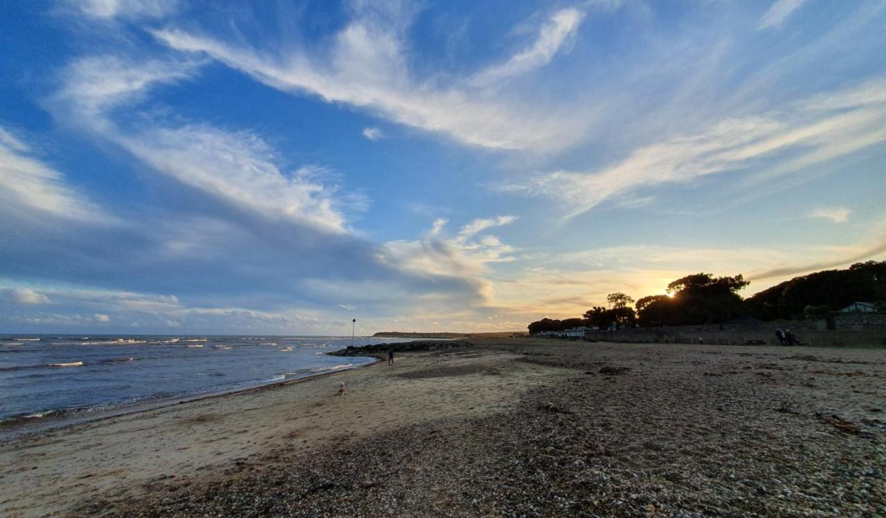 Mudeford Beach Lodge Extérieur photo